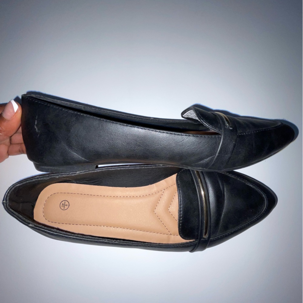 Amazon Women’s Black Flats